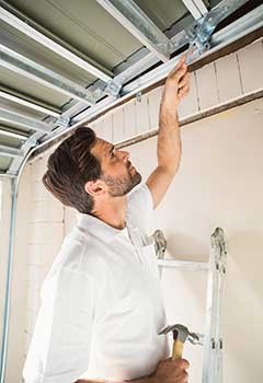 Track Replacement For Garage Door In Winter Gardens